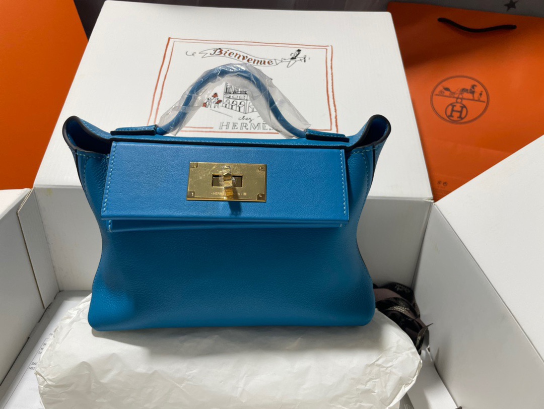 Hermes Kelly 2424 29cm Handbag in Turquoise Clemence Leather 